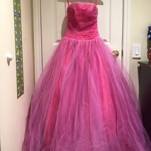 Strapless long dress